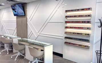 Full-Service Nail Salon 1