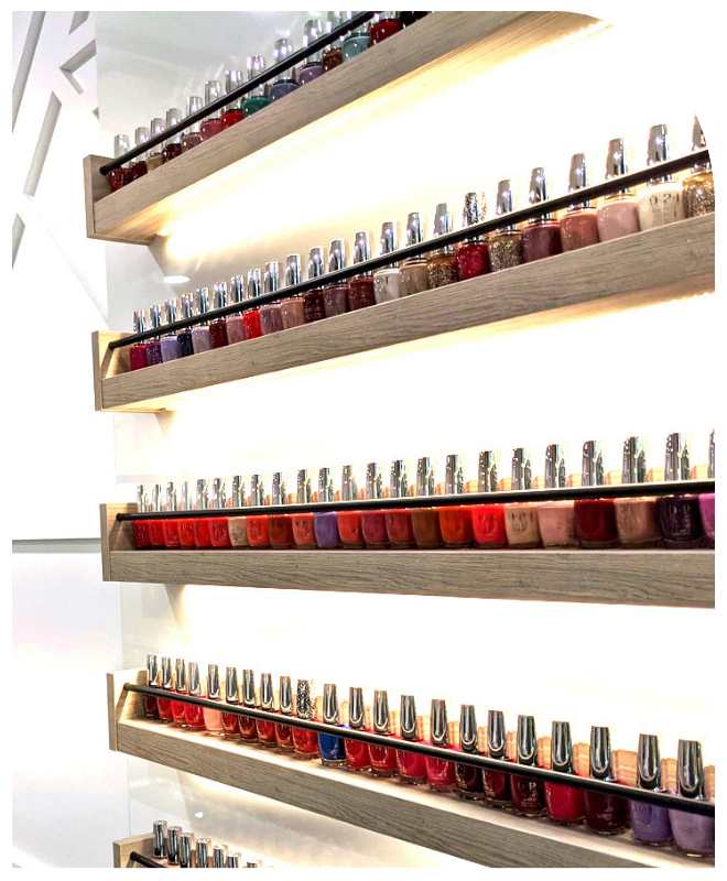 nails place near blackfalds
