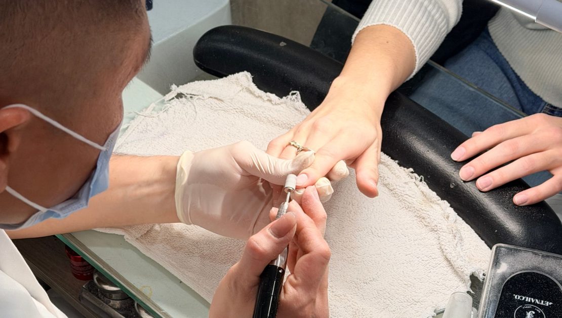 Highly-Rated Nail Salon